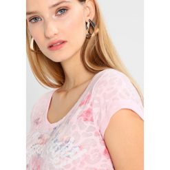 T-shirty damskie: Q/S designed by KURZARM Tshirt z nadrukiem light pink