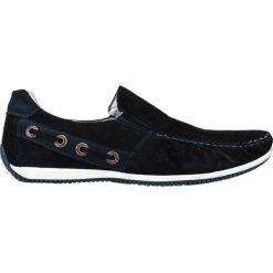 Buty męskie 2241-GRANAT. Białe buty sportowe męskie Giacomo Conti, na lato, ze skóry, bez zapięcia. Za 299,00 zł.