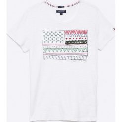 Tommy Hilfiger - Top dziecięcy 122-176 cm. Szare topy damskie marki TOMMY HILFIGER, z nadrukiem, z bawełny, z okrągłym kołnierzem. W wyprzedaży za 129,90 zł.