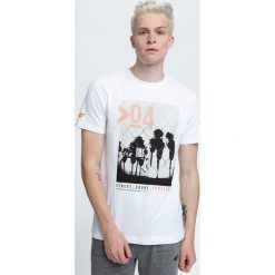 T-shirt męski TSM004 - biały. Białe koszulki męskie marki 4f, m, bez wzorów, z bawełny, bez kołnierzyka, krótkie. W wyprzedaży za 34,99 zł.