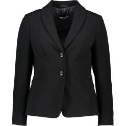 Blezer w kolorze czarnym. Czarne bolerka i narzutki damskie Gerry Weber, bez wzorów, bez rękawów. W wyprzedaży za 199,95 zł.