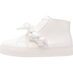 Trampki damskie slip on: Buffalo PERTH Tenisówki i Trampki wysokie white