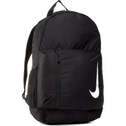 Plecak NIKE - BA5773-010 Czarny. Czarne plecaki męskie Nike, bez wzorów, z materiału, sportowe. Za 99,00 zł.