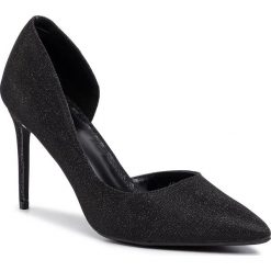 Szpilki DEEZEE - AB-82890-1 Black. Czarne półbuty damskie DeeZee, bez wzorów, ze skóry ekologicznej, bez obcasa, na obcasie, bez zapięcia. W wyprzedaży za 69,99 zł.