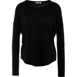 Rag & bone Sweter black. Czarne bluzy damskie marki rag & bone, xs, bez wzorów, z elastanu, bez rękawów, bez kaptura. Za 689,00 zł.