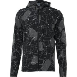 Under Armour OUTRUN THE STORM Kurtka do biegania black/white. Czarne kurtki do biegania męskie Under Armour, m, z elastanu. Za 459,00 zł.