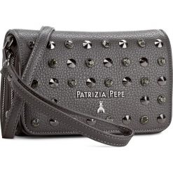 Torebka PATRIZIA PEPE - 2V7214/A2XL-S493 Dark Gray. Czarne listonoszki damskie marki Patrizia Pepe, ze skóry. W wyprzedaży za 359,00 zł.