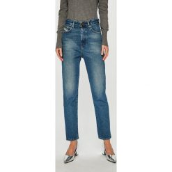 Diesel - Jeansy Eiselle. Niebieskie jeansy damskie marki Diesel, z podwyższonym stanem. Za 679,90 zł.