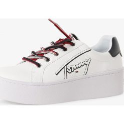 Tommy Jeans - Tenisówki damskie z dodatkiem skóry, biały. Białe trampki i tenisówki damskie Tommy Jeans, bez wzorów, z jeansu, bez zapięcia. Za 449,95 zł.