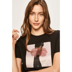 Vero Moda - T-shirt. Białe bluzki damskie Vero Moda, s, z aplikacjami, z bawełny, z okrągłym kołnierzem. W wyprzedaży za 69,90 zł.