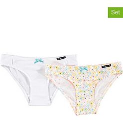 Figi (2 pary) w kolorze biało-różowym ze wzorem. Różowe majtki dziewczęce Skiny Girls, z bawełny. W wyprzedaży za 25,95 zł.