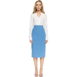 CELESTA Ołówkowa spódniczka midi - niebieska. Niebieskie spódniczki damskie Stylove, s, z aplikacjami, z elastanu, eleganckie, midi, ołówkowe. Za 99,00 zł.
