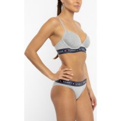 Biustonosz push-up TOMMY HILFIGER UW0UW00558. Szare biustonosze TOMMY HILFIGER, bez wzorów, z elastanu. W wyprzedaży za 159,00 zł.
